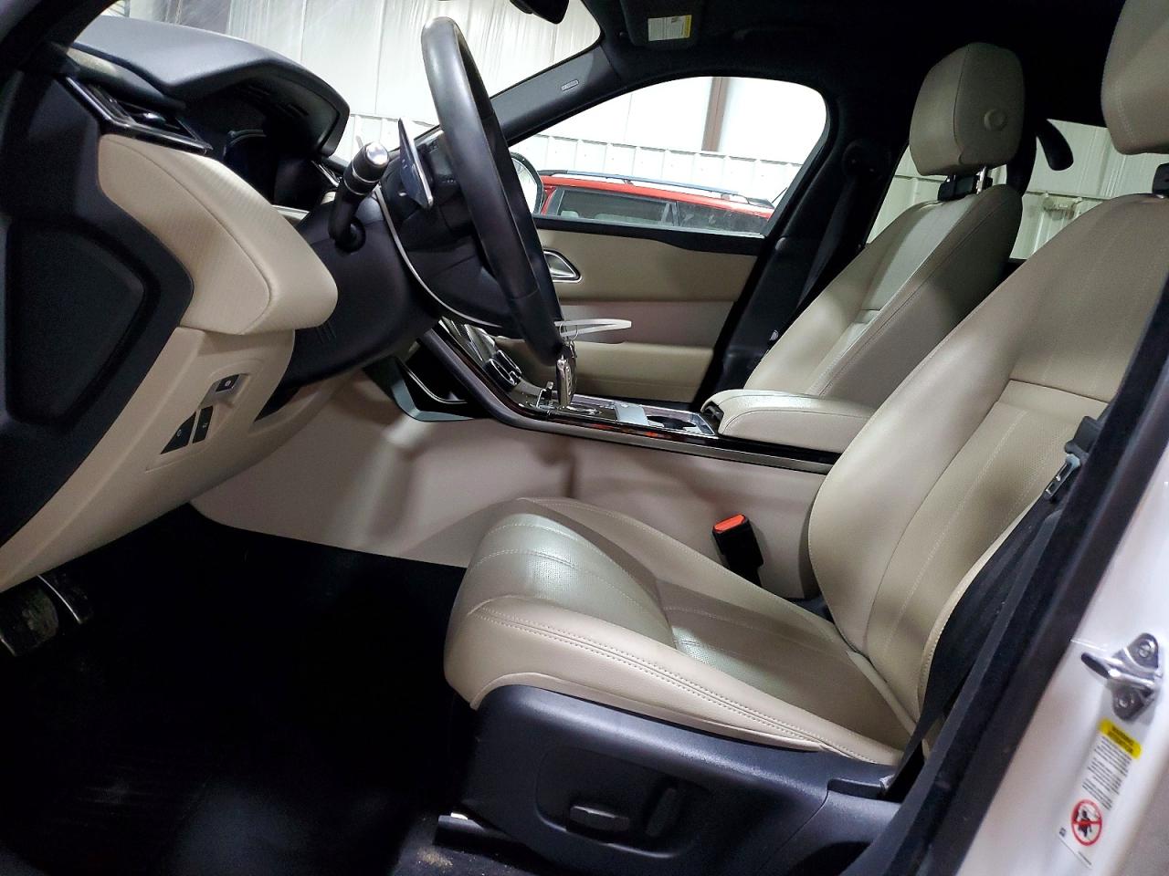 2019 LAND ROVER RANGE ROVER VELAR R-DYNAMIC SE photo 19