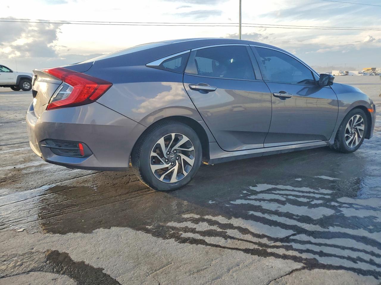 2016 HONDA CIVIC EX photo 5