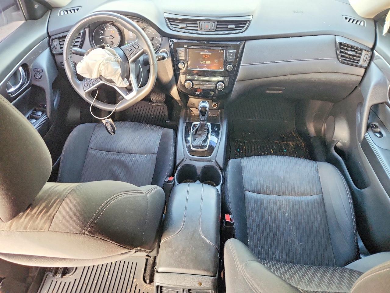 2018 NISSAN ROGUE photo 22