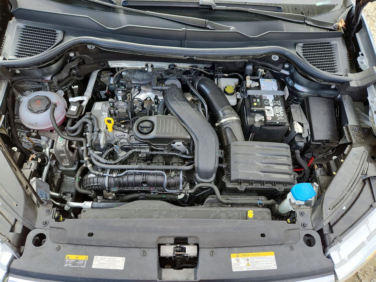 2024 VOLKSWAGEN TAOS SEL photo 21