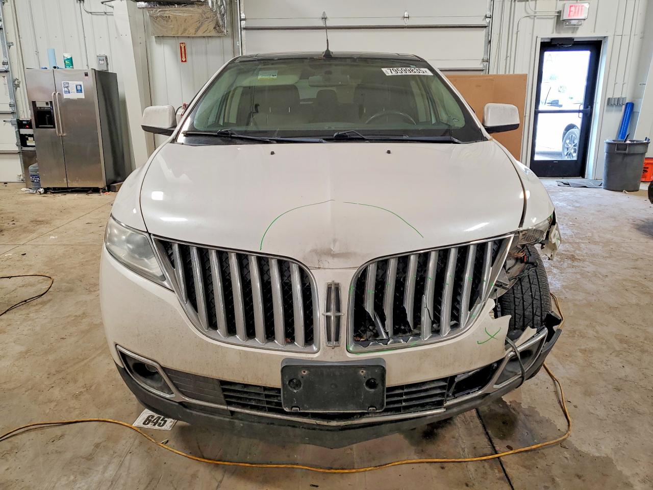2011 LINCOLN MKX photo 5