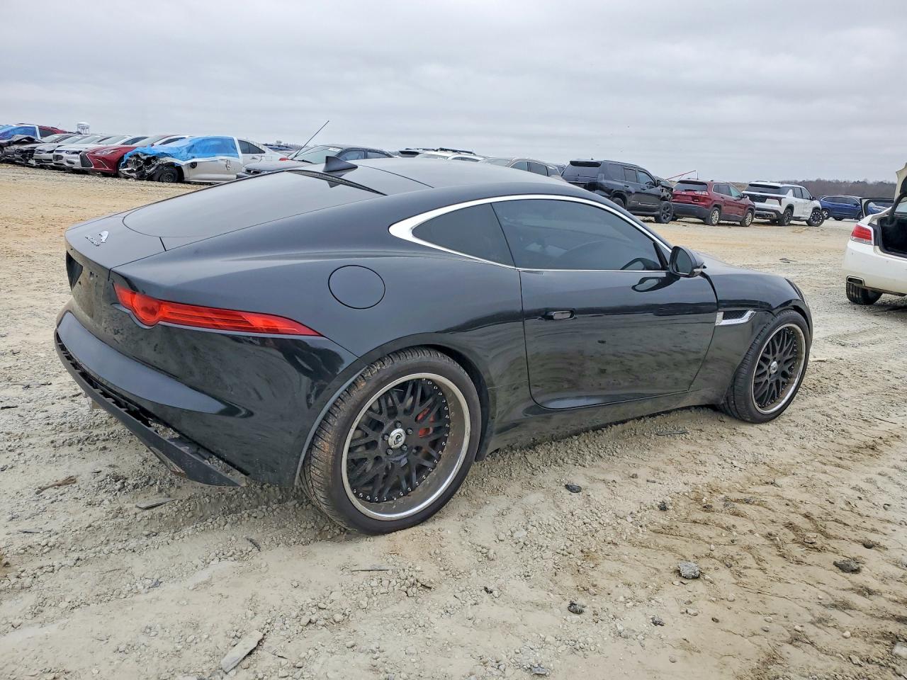 2015 JAGUAR F-TYPE photo 3