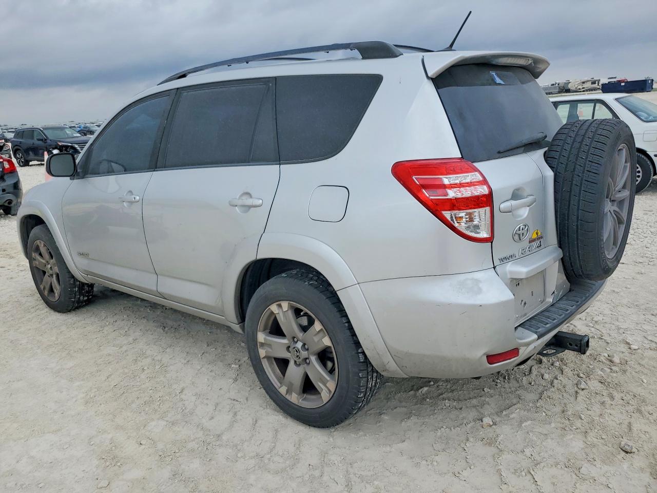 2010 TOYOTA RAV4 SPORT photo 2