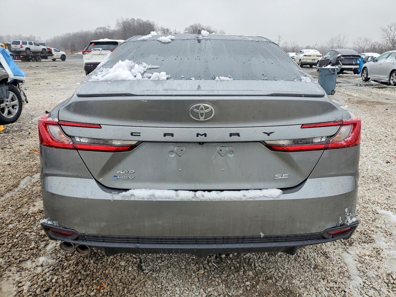 2025 TOYOTA CAMRY SE photo 11