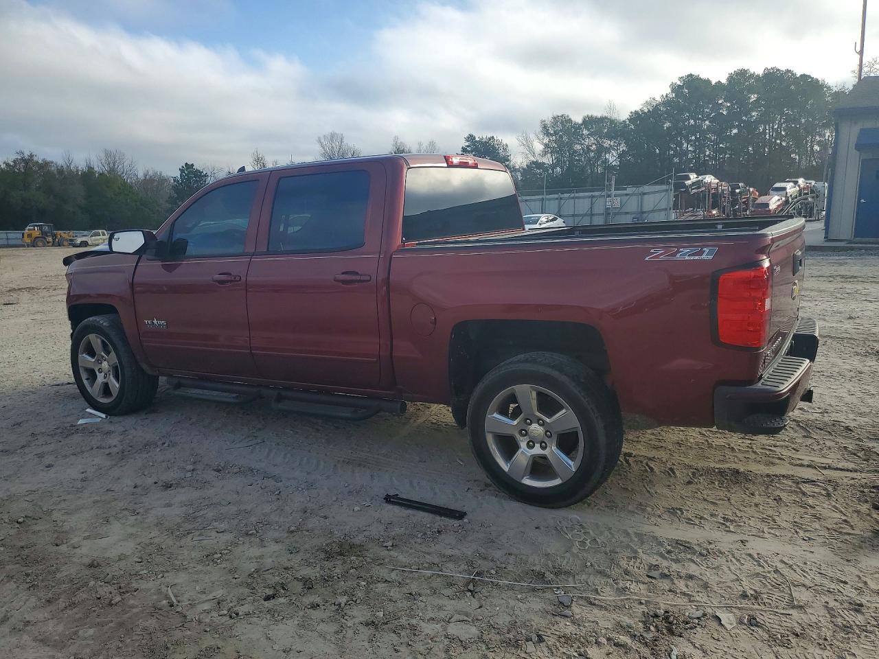 2017 CHEVROLET SILVERADO K1500 LT photo 3