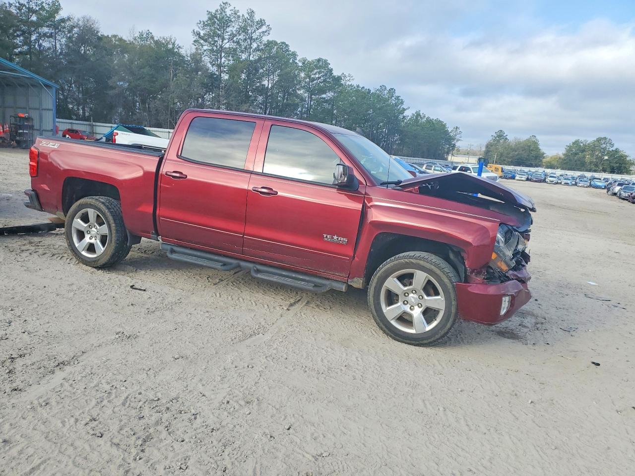 2017 CHEVROLET SILVERADO K1500 LT photo 7