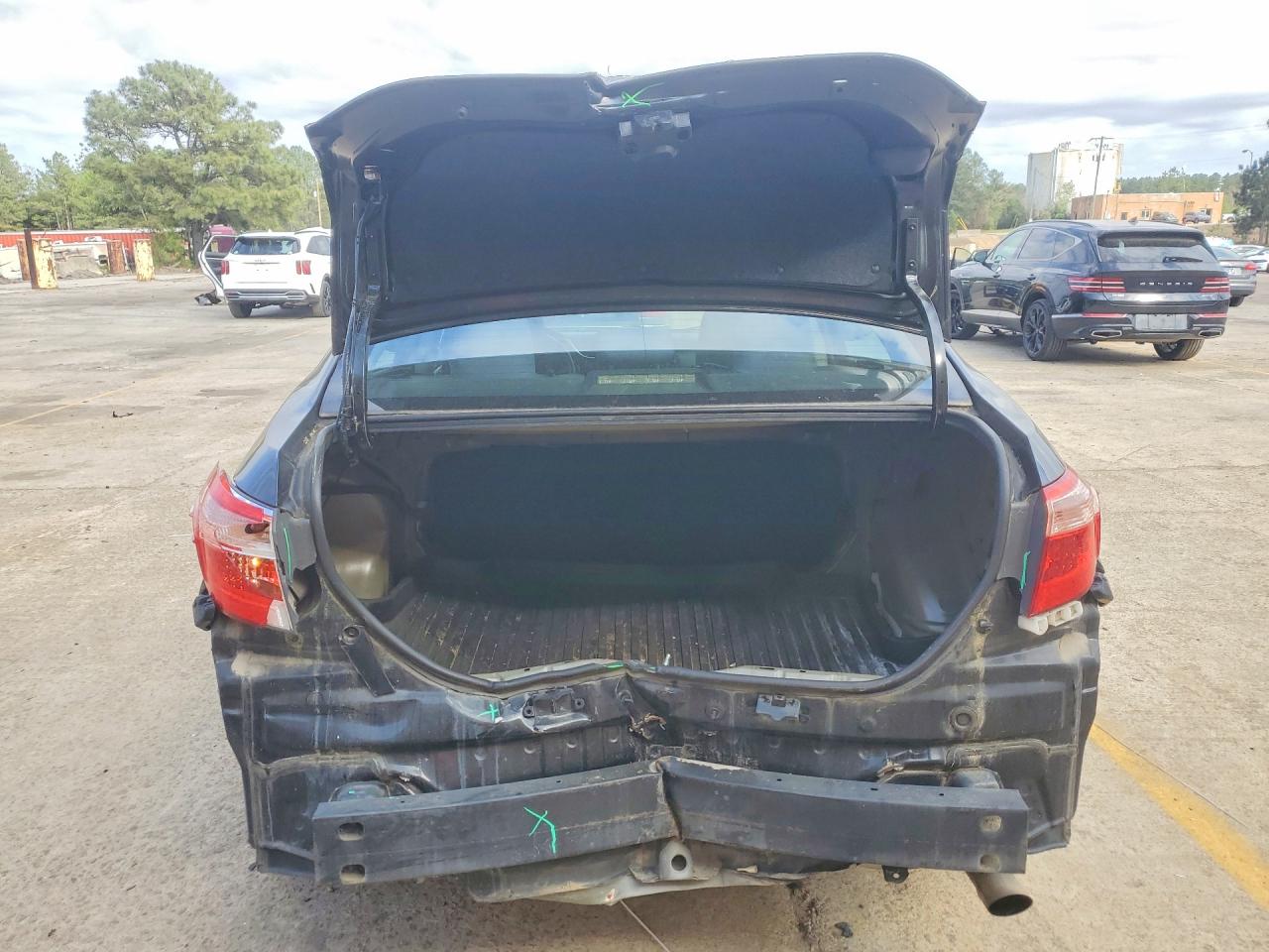 2018 TOYOTA COROLLA photo 11