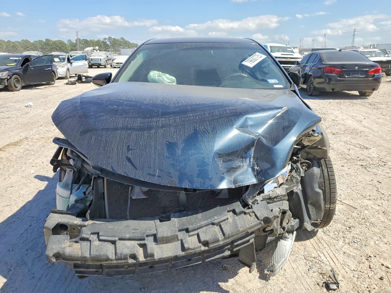 2016 TOYOTA CAMRY photo 5