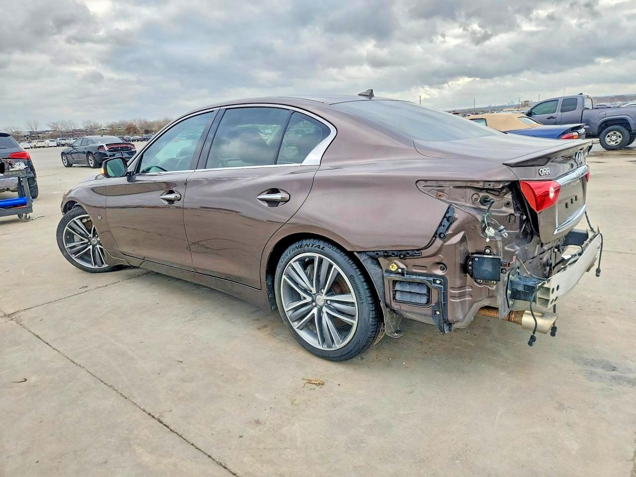 2015 INFINITI Q50 BASE photo 2