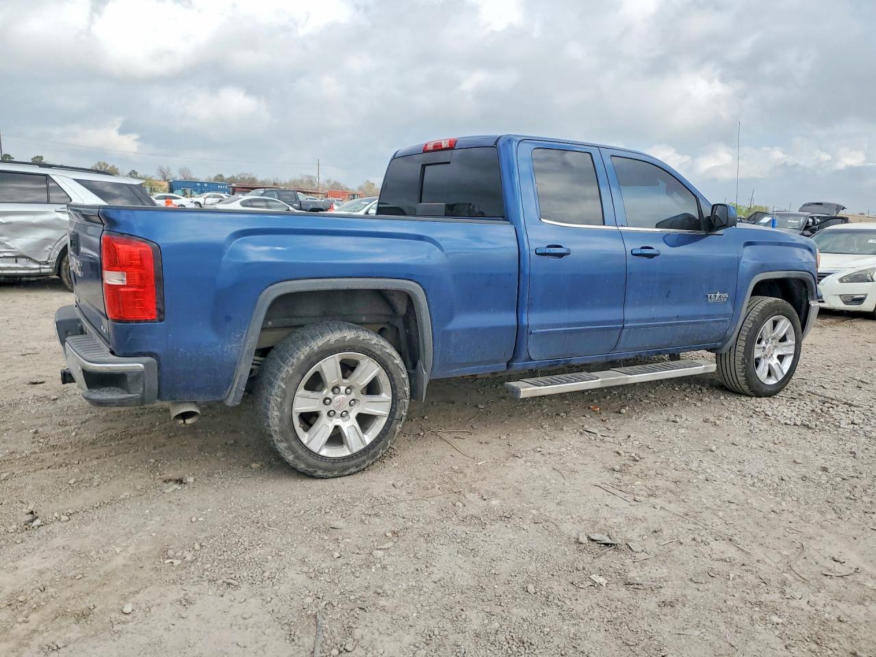 2015 GMC SIERRA C1500 SLE photo 5