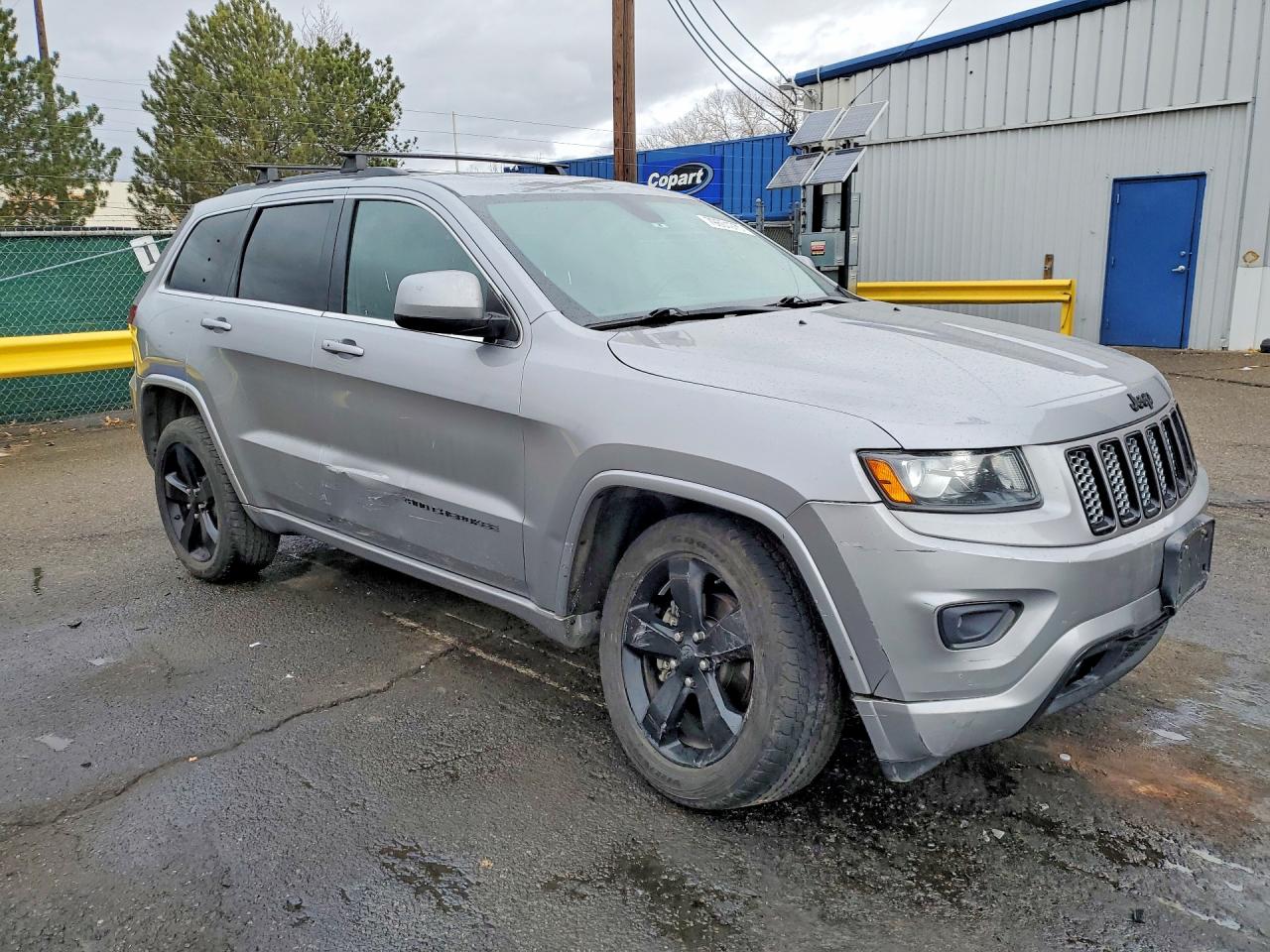 2015 JEEP GRAND CHEROKEE LAREDO photo 4