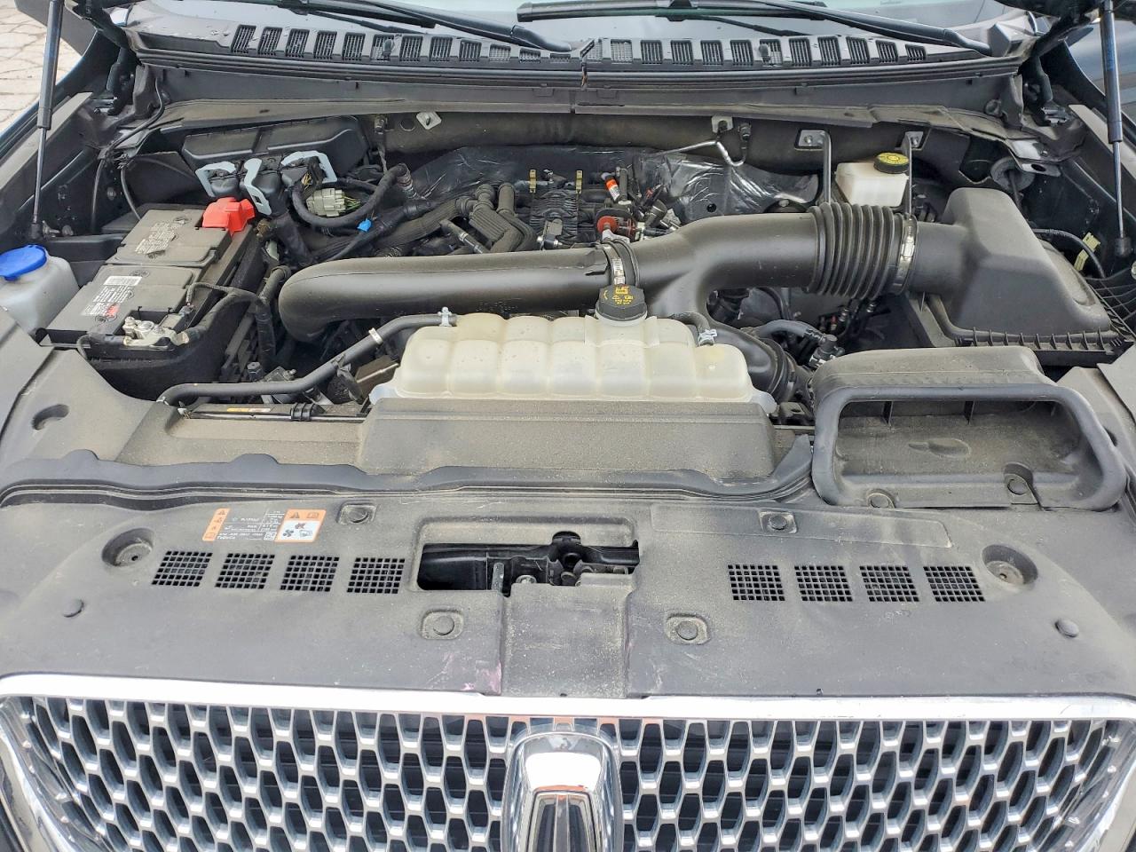 2024 LINCOLN NAVIGATOR RESERVE photo 12