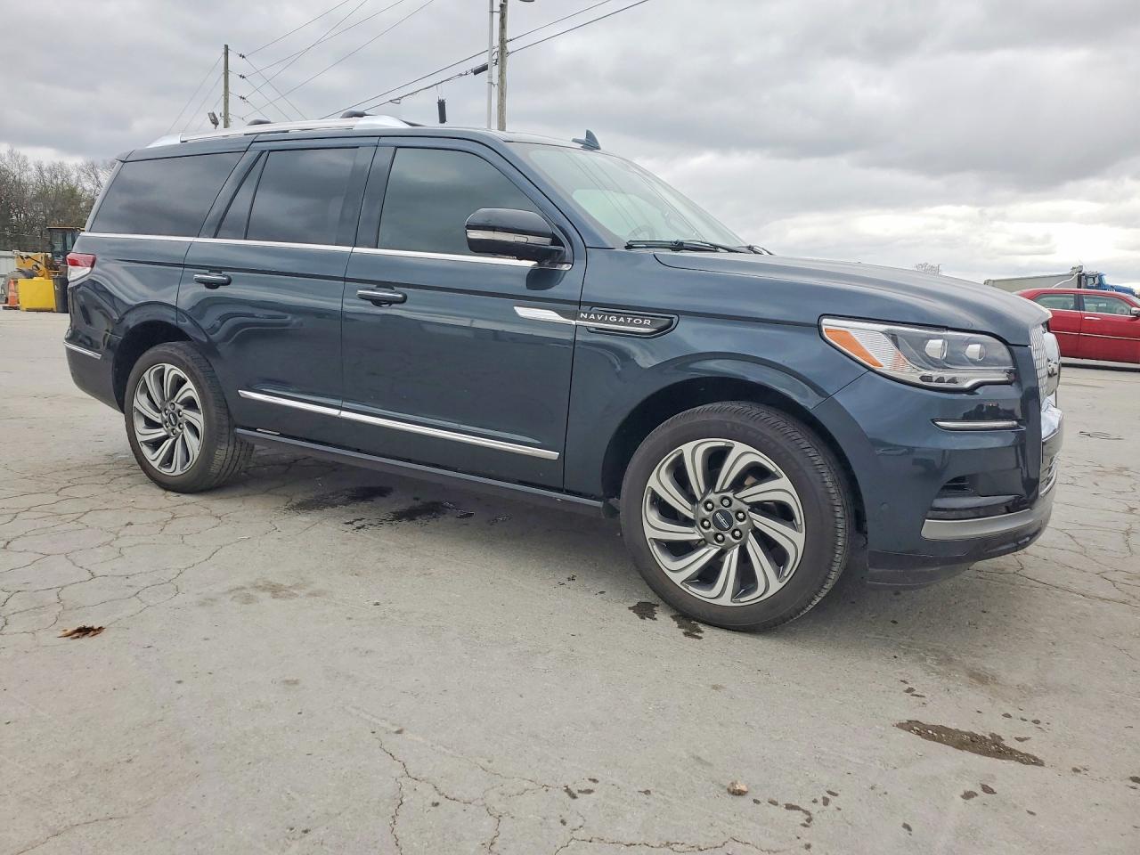 2024 LINCOLN NAVIGATOR RESERVE photo 4