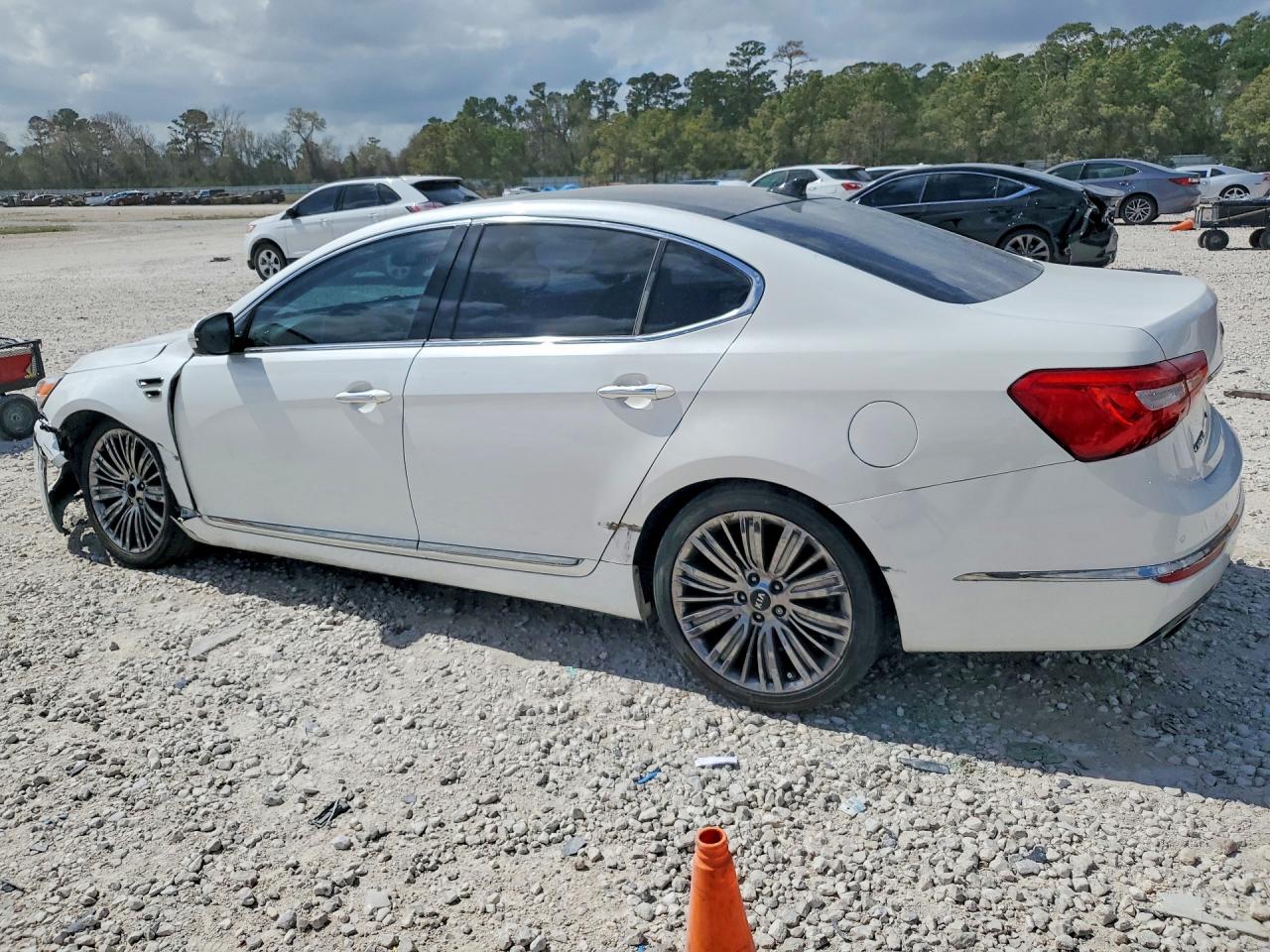 2016 KIA CADENZA LIMITED photo 3