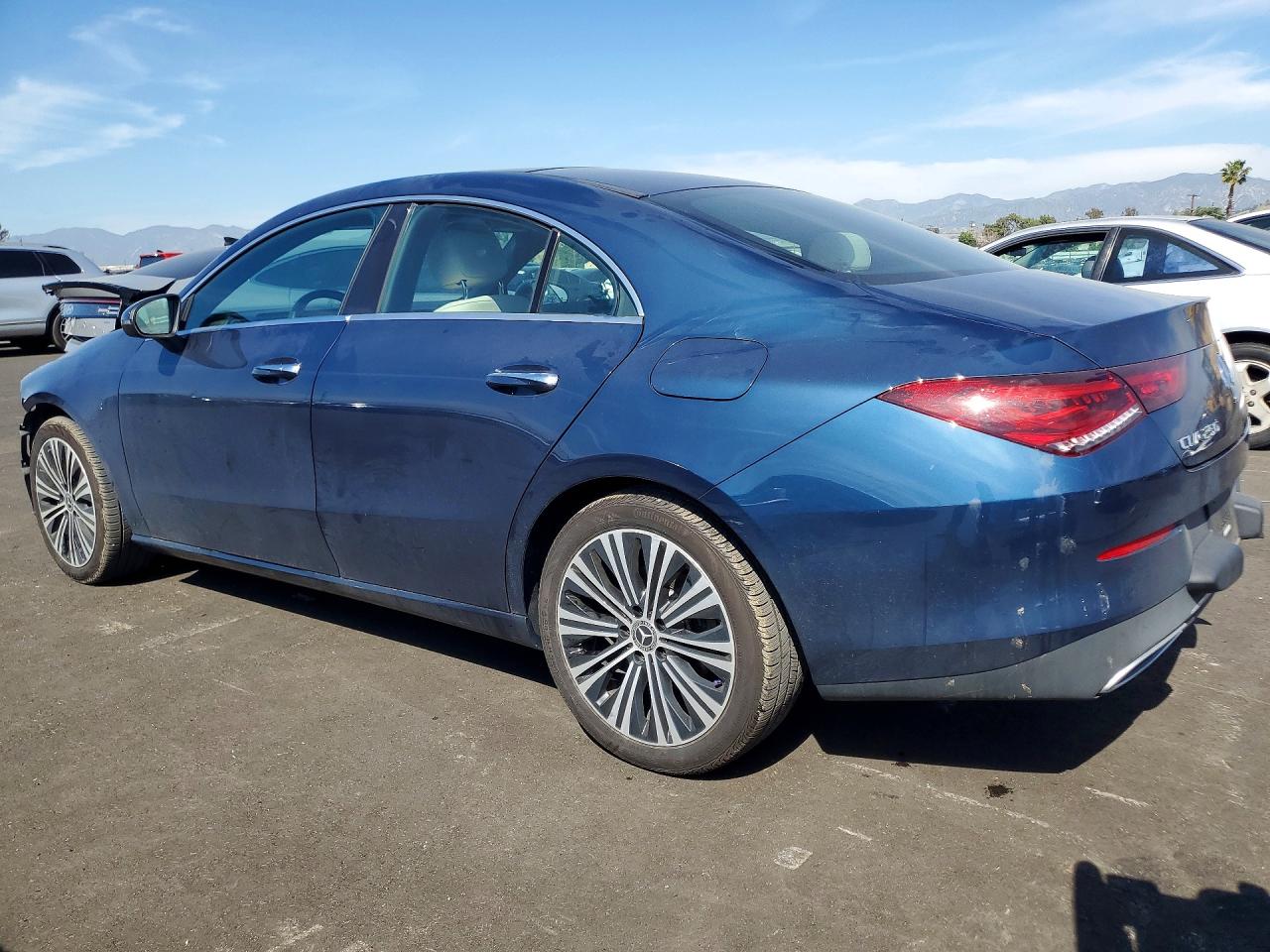 2021 MERCEDES-BENZ CLA 250 photo 3