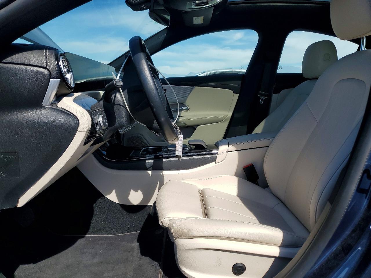 2021 MERCEDES-BENZ CLA 250 photo 13