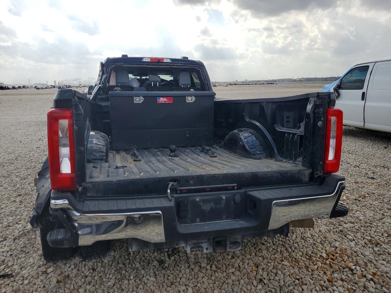 2024 FORD F350 SUPER DUTY photo 16