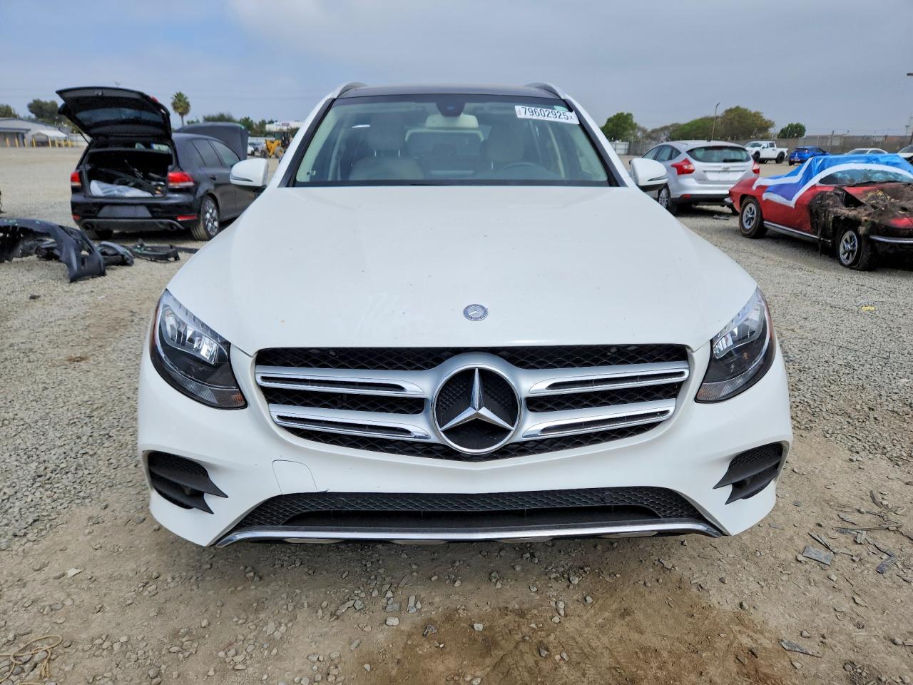 2016 MERCEDES-BENZ GLC 300 photo 5