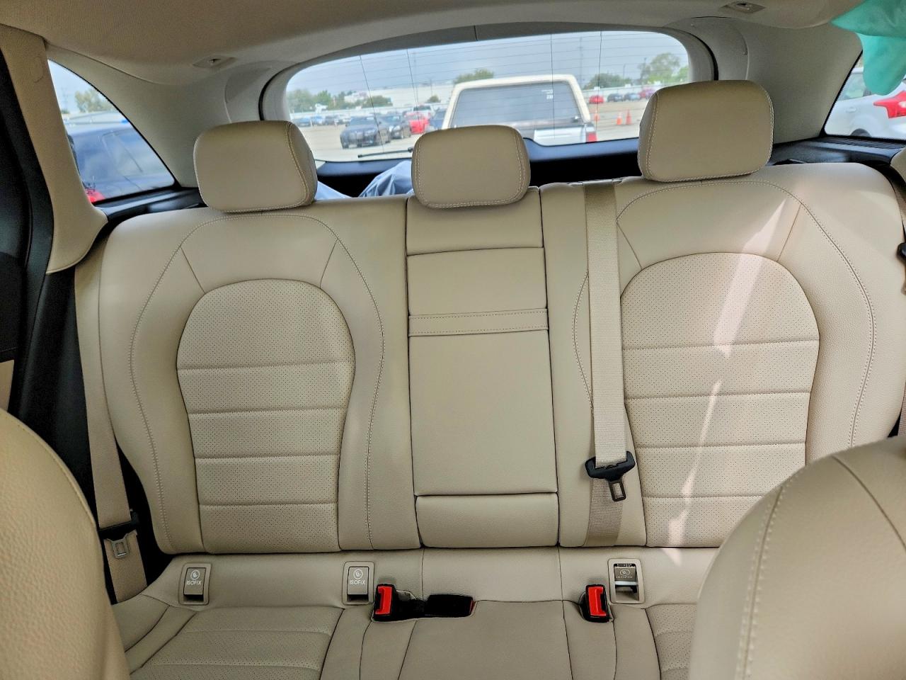 2016 MERCEDES-BENZ GLC 300 photo 10