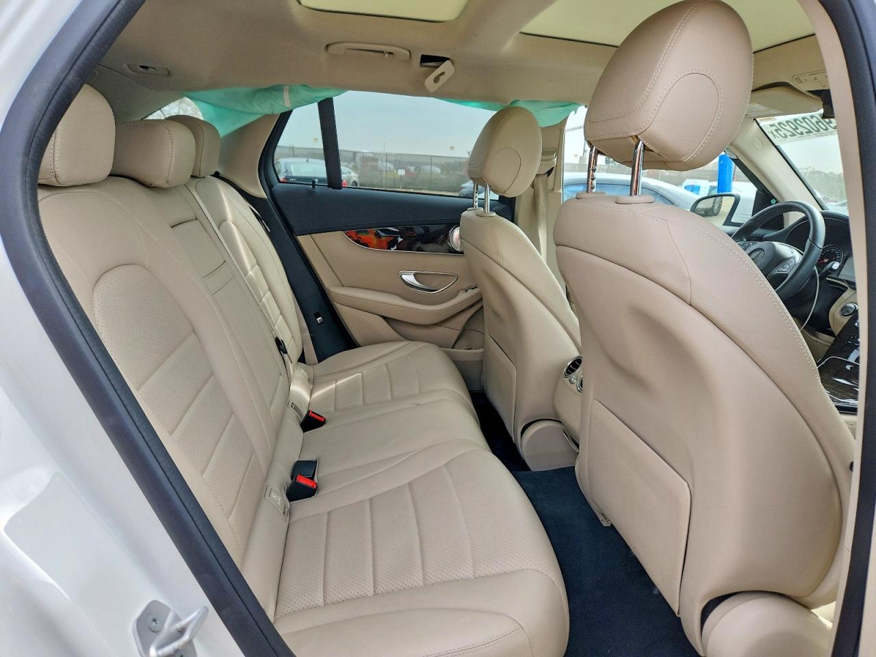 2016 MERCEDES-BENZ GLC 300 photo 11