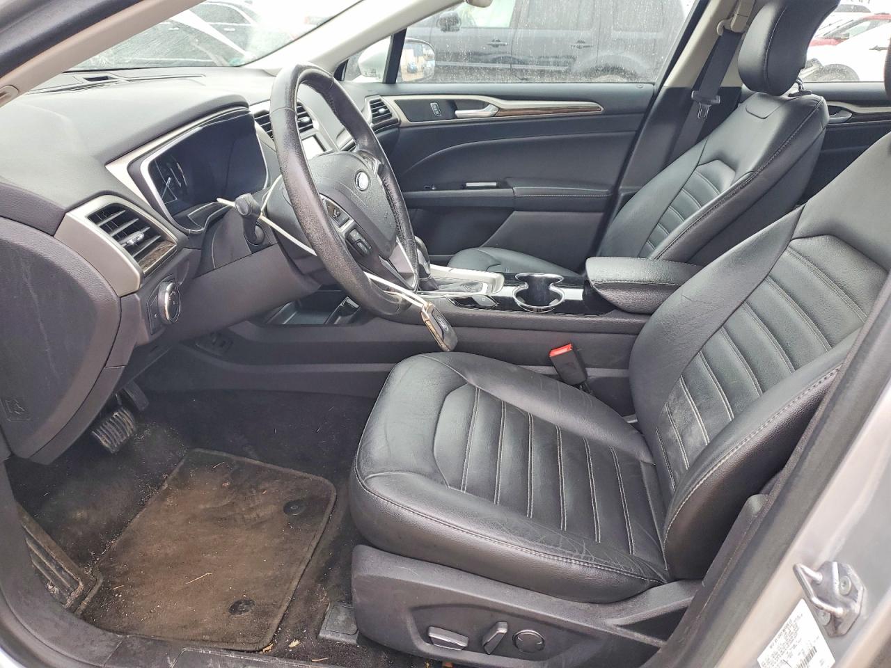 2014 FORD FUSION SE photo 13