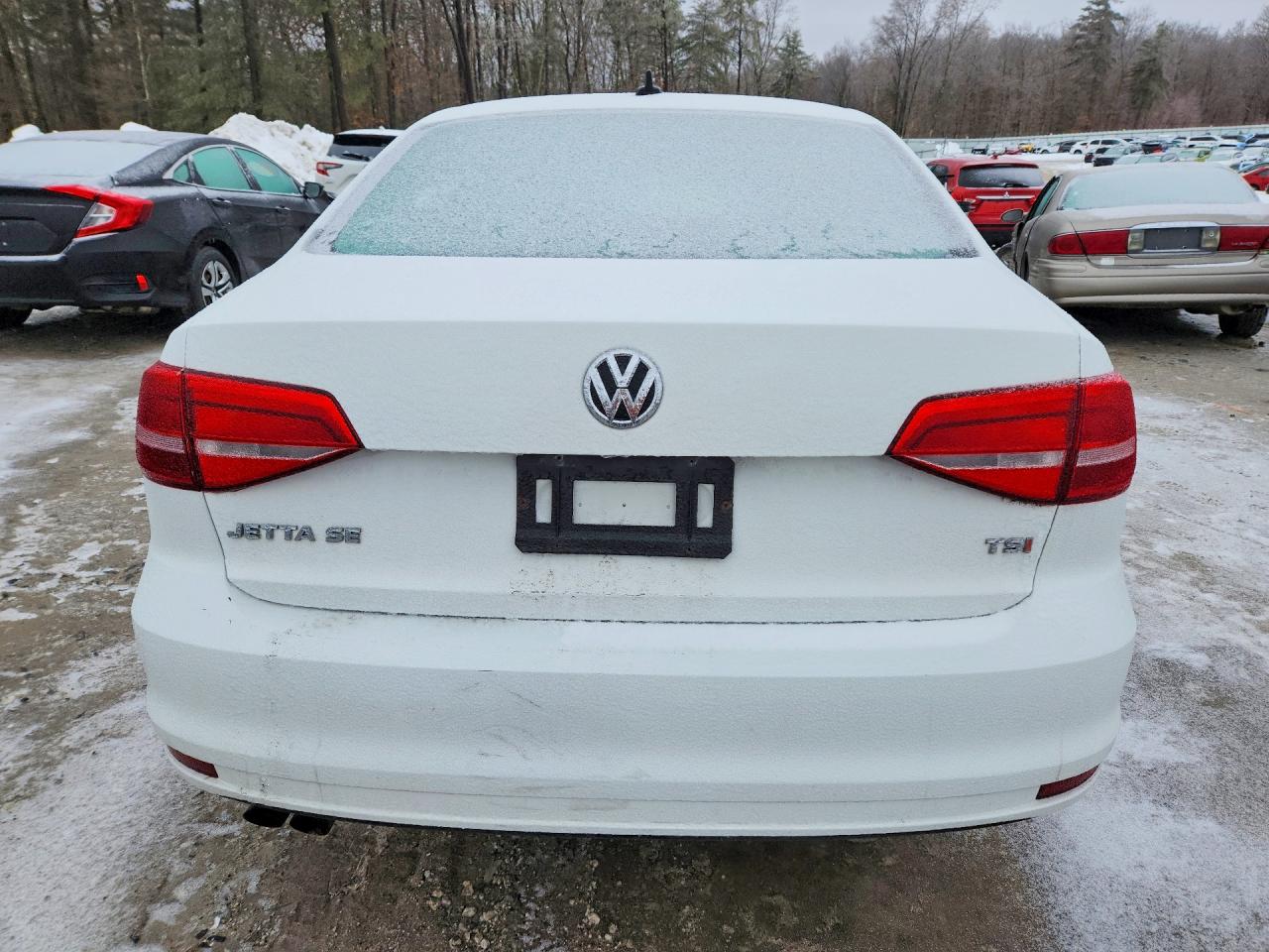 2015 VOLKSWAGEN JETTA SE photo 6