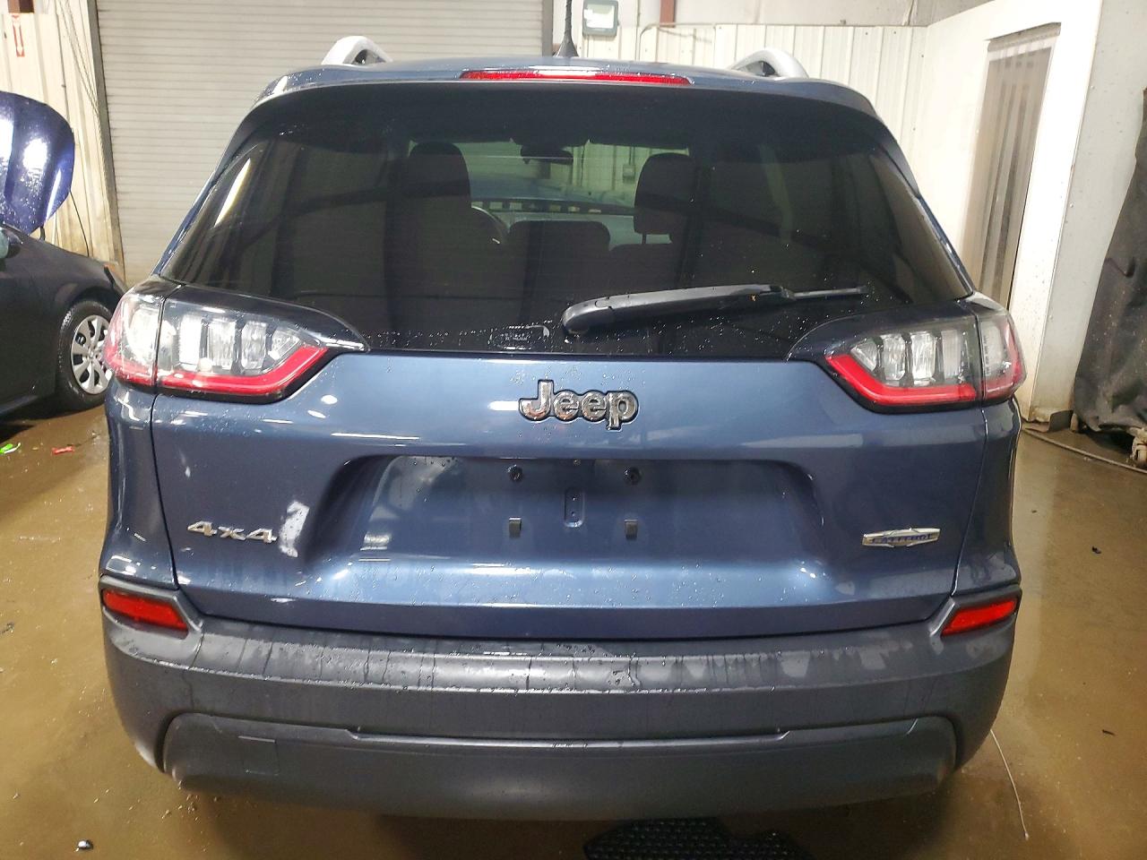 2019 JEEP CHEROKEE LATITUDE photo 6