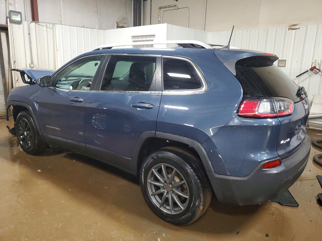 2019 JEEP CHEROKEE LATITUDE photo 2