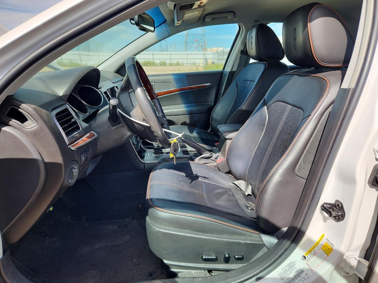2010 LINCOLN MKZ photo 7