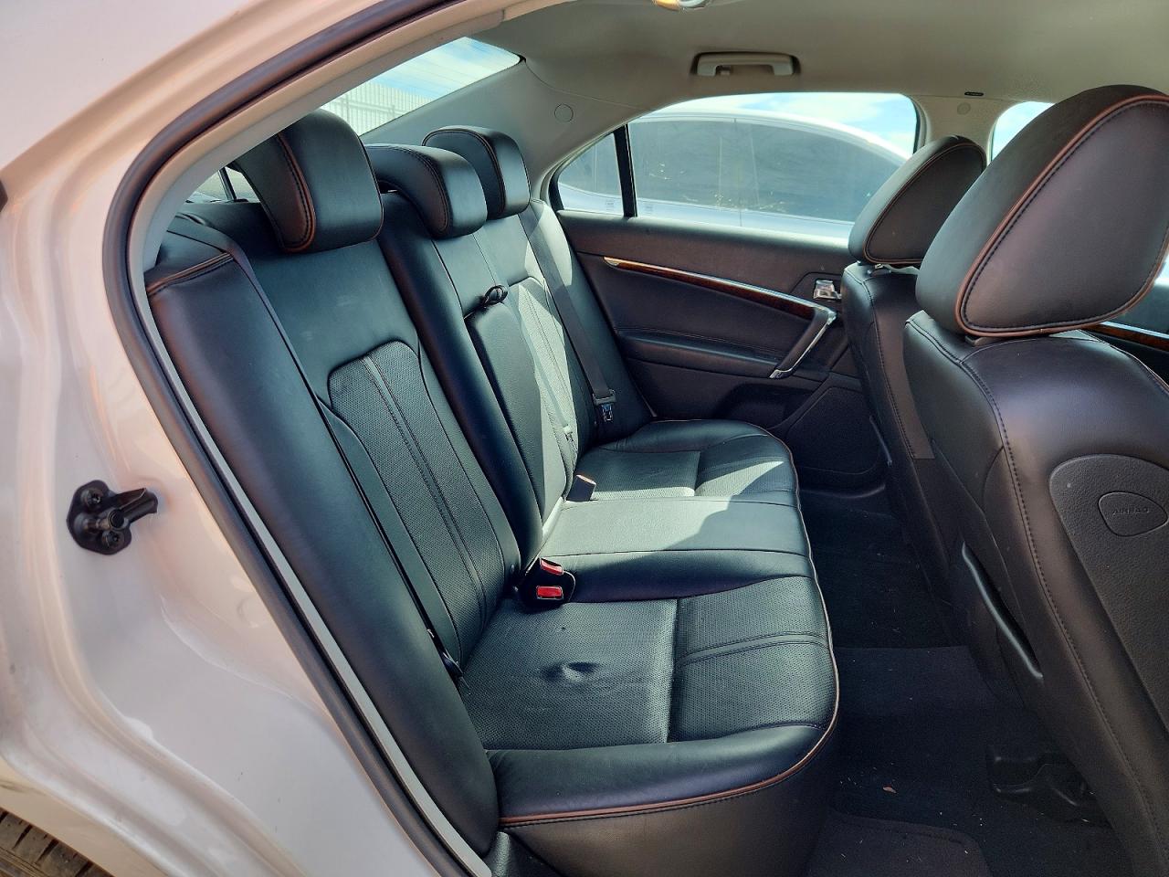 2010 LINCOLN MKZ photo 10