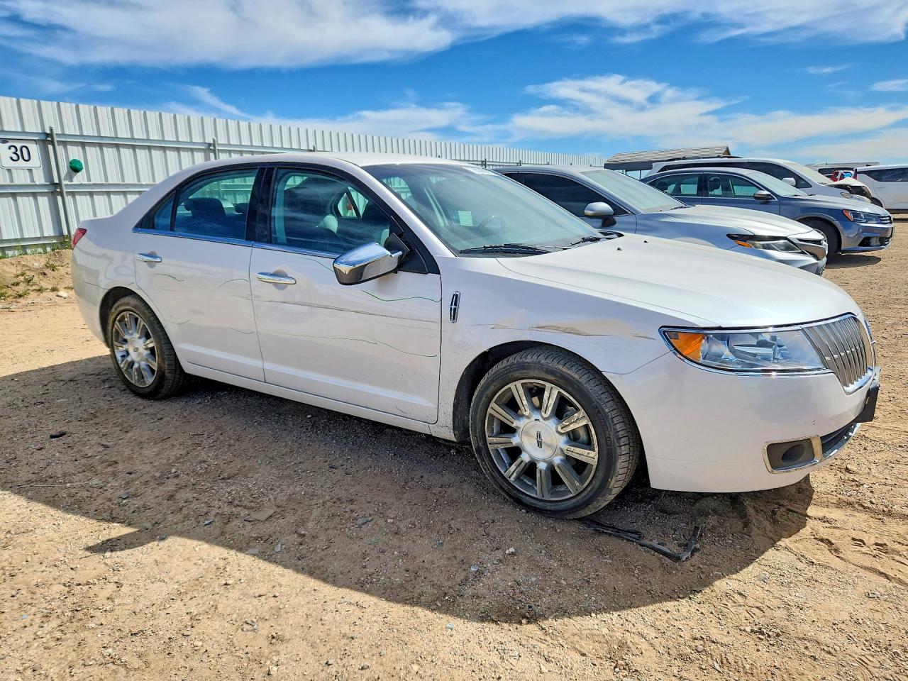 2010 LINCOLN MKZ photo 4