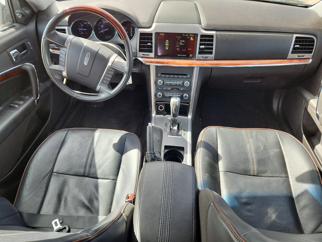 2010 LINCOLN MKZ photo 8