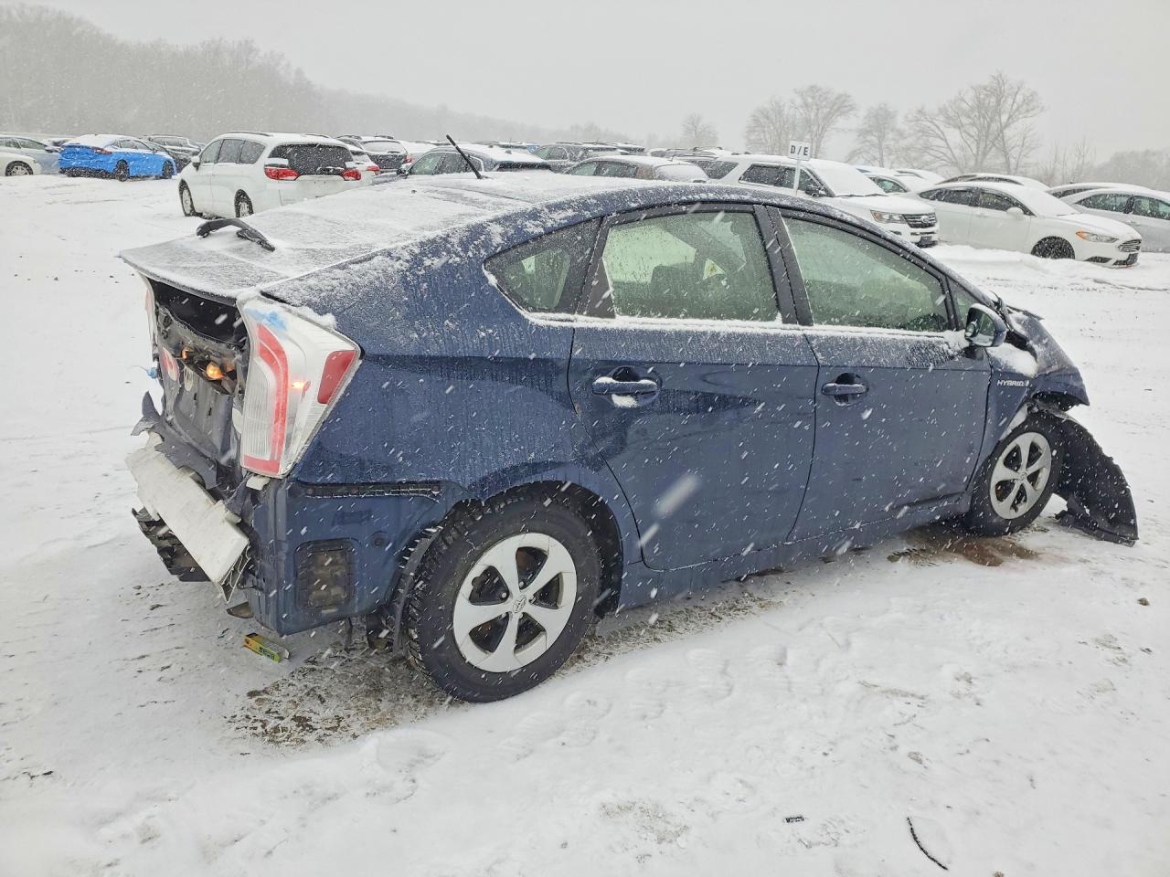 2012 TOYOTA PRIUS TWO photo 3