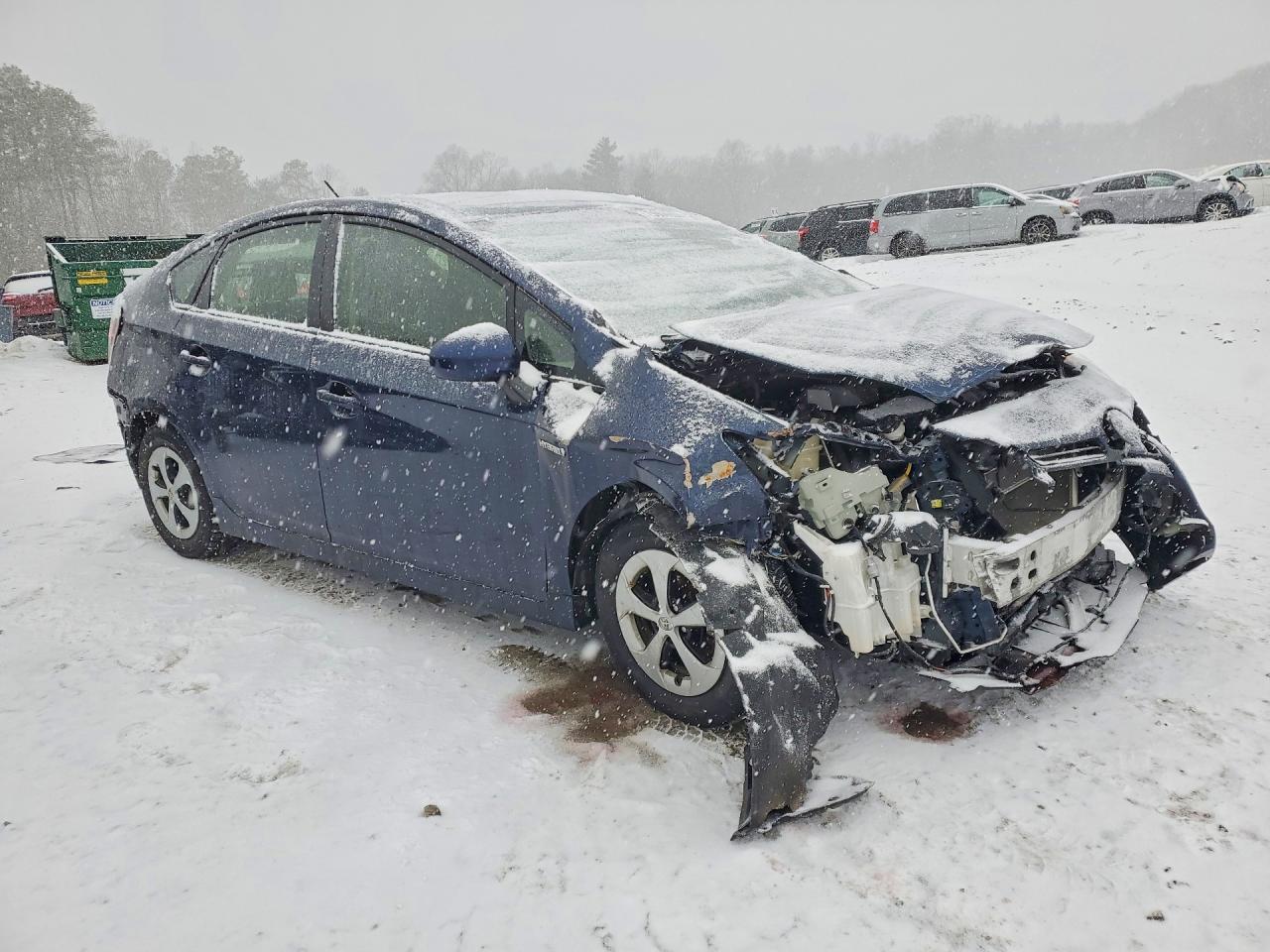 2012 TOYOTA PRIUS TWO photo 4