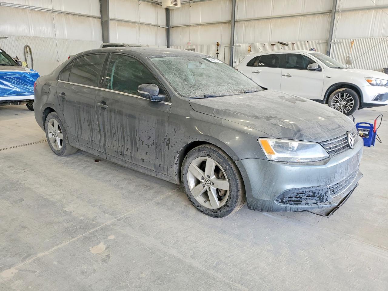 2013 VOLKSWAGEN JETTA TDI photo 4