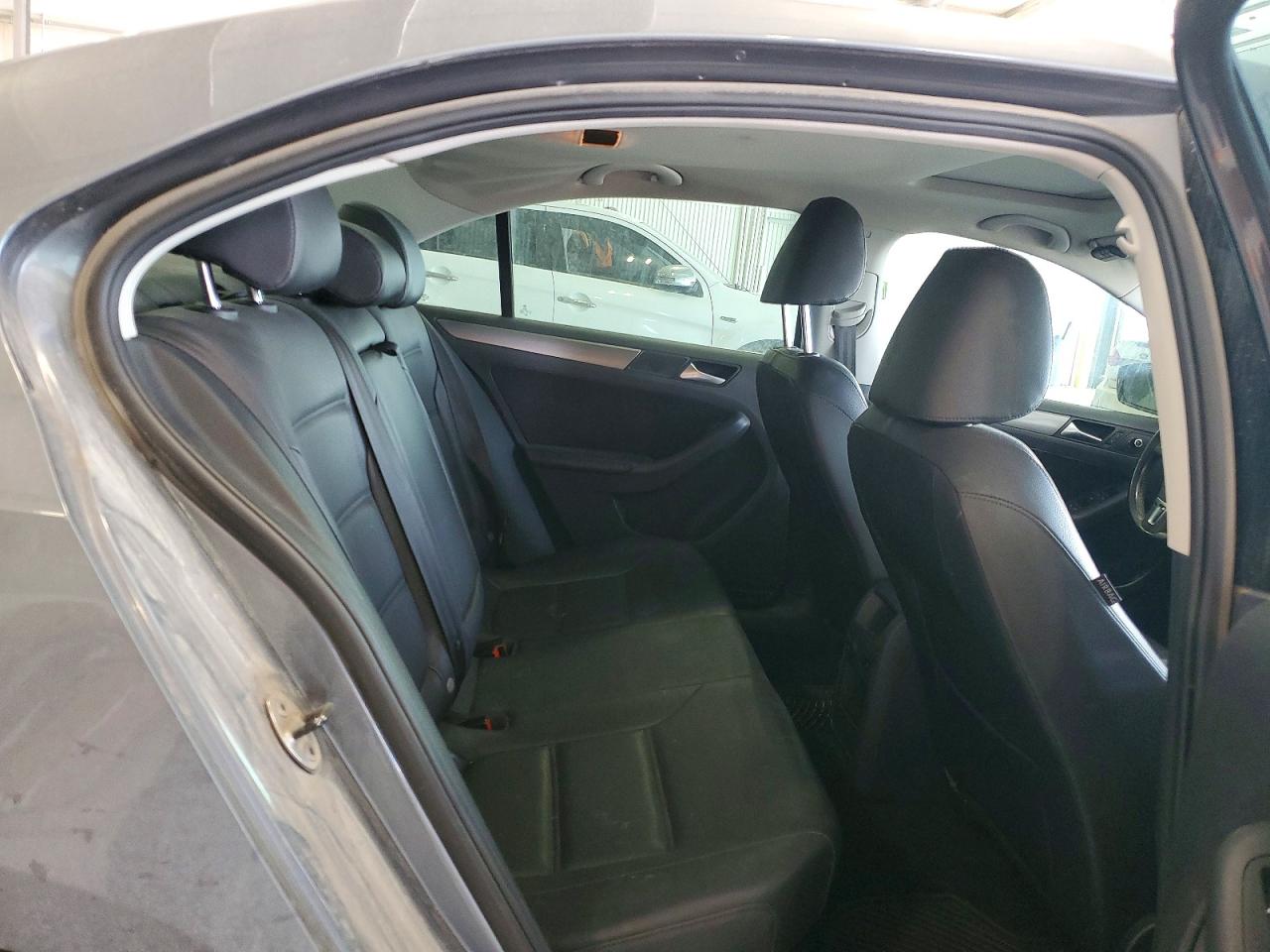 2013 VOLKSWAGEN JETTA TDI photo 10