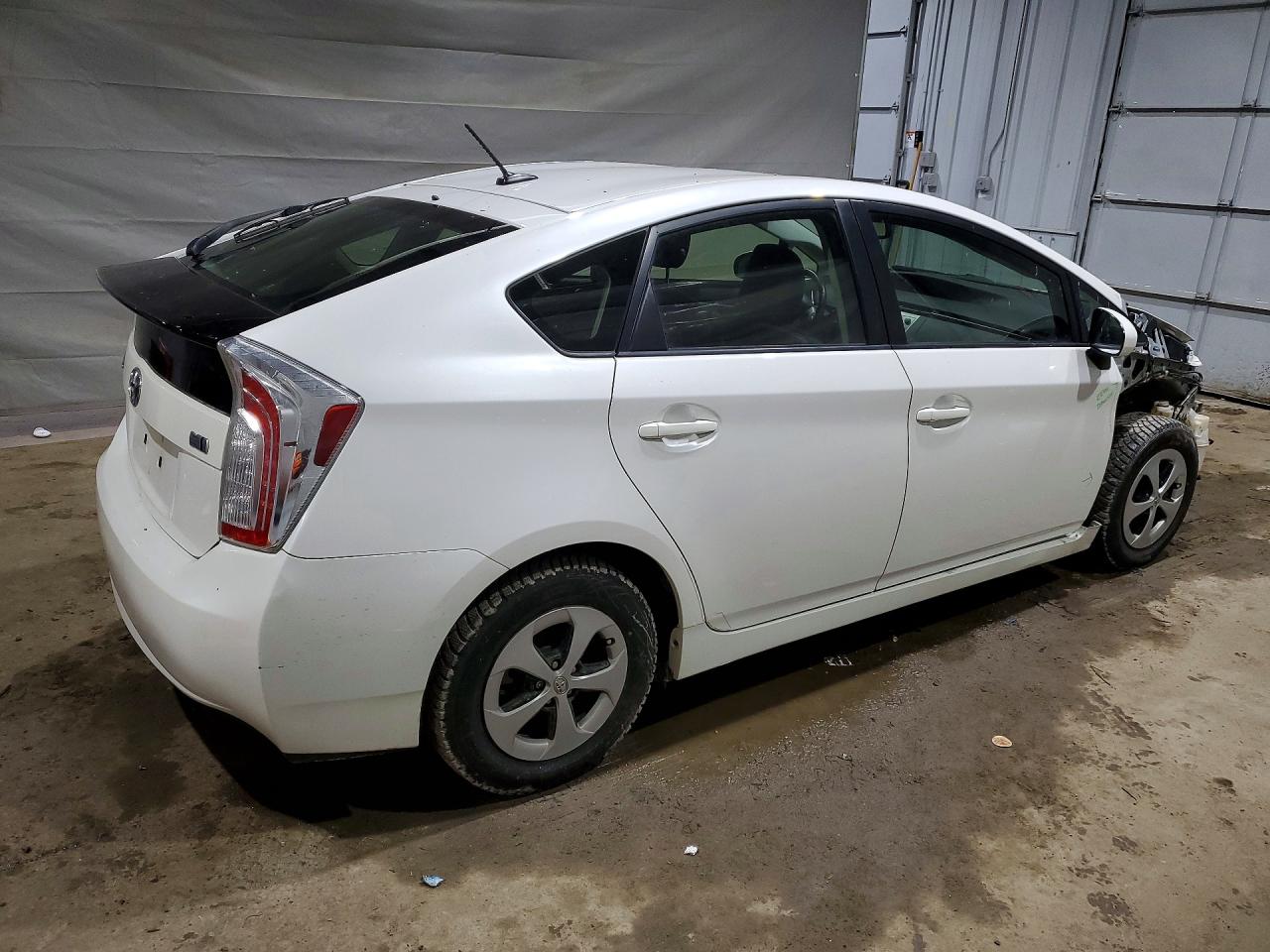 2014 TOYOTA PRIUS FOUR photo 3