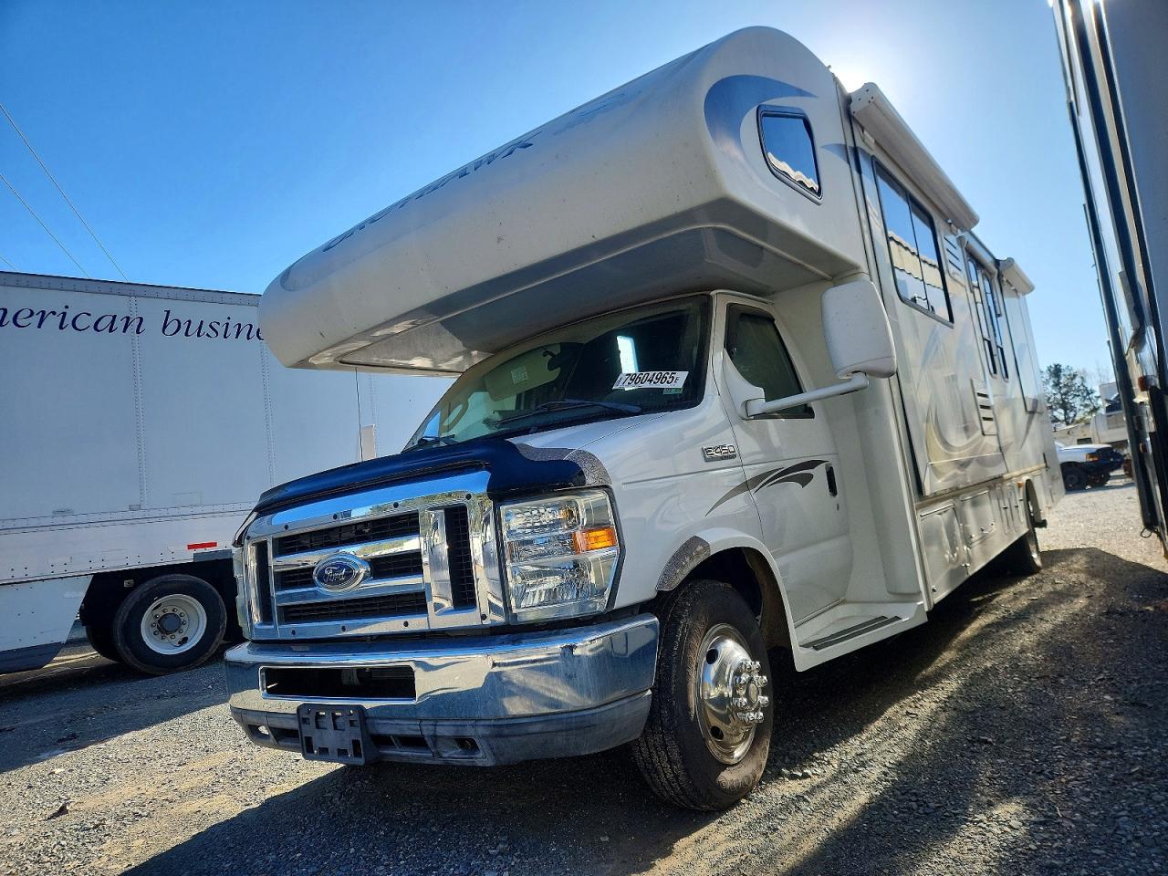 2010 FORD GREYHAWK RV photo 2