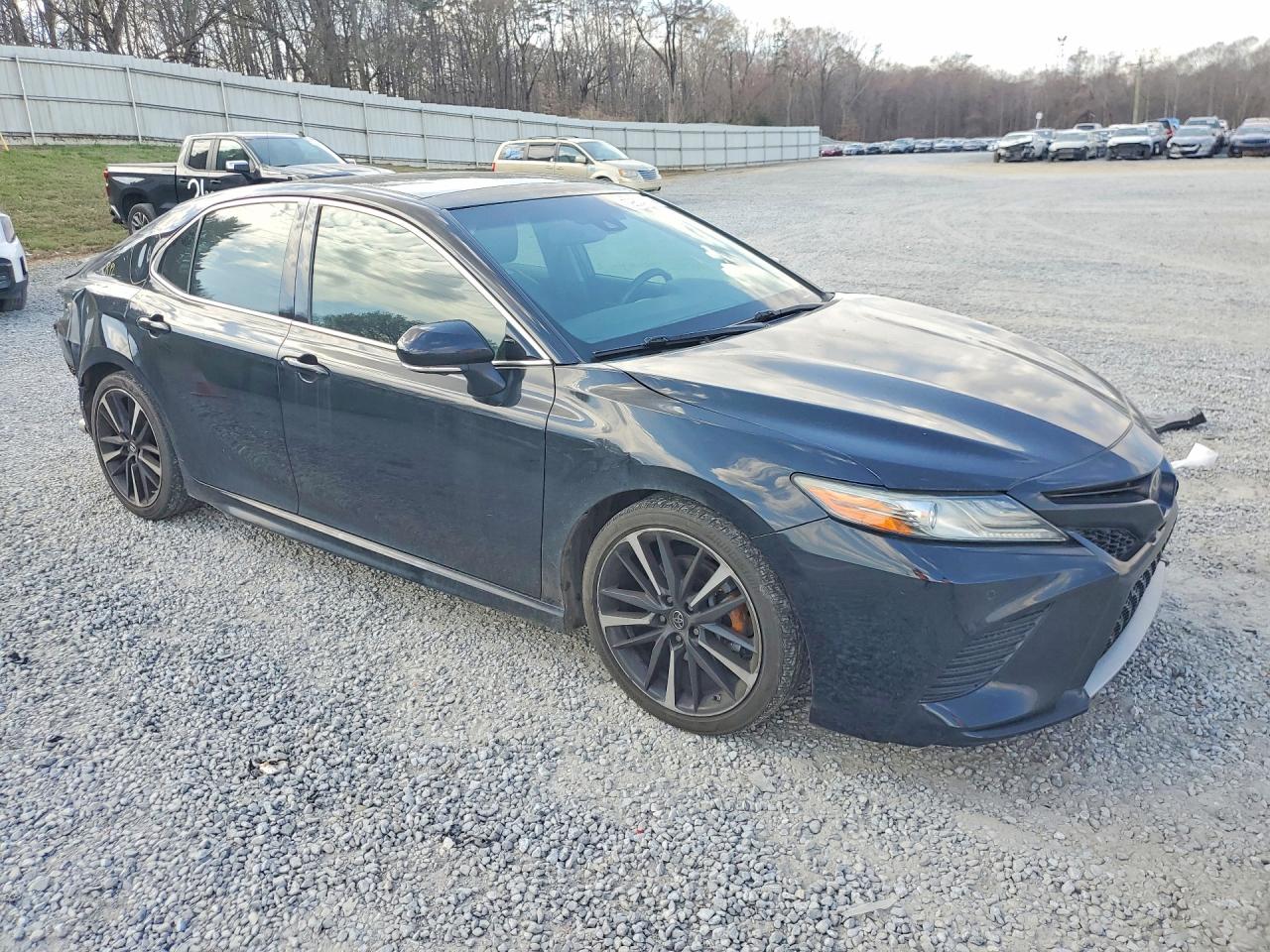 2018 TOYOTA CAMRY XSE V6 photo 4