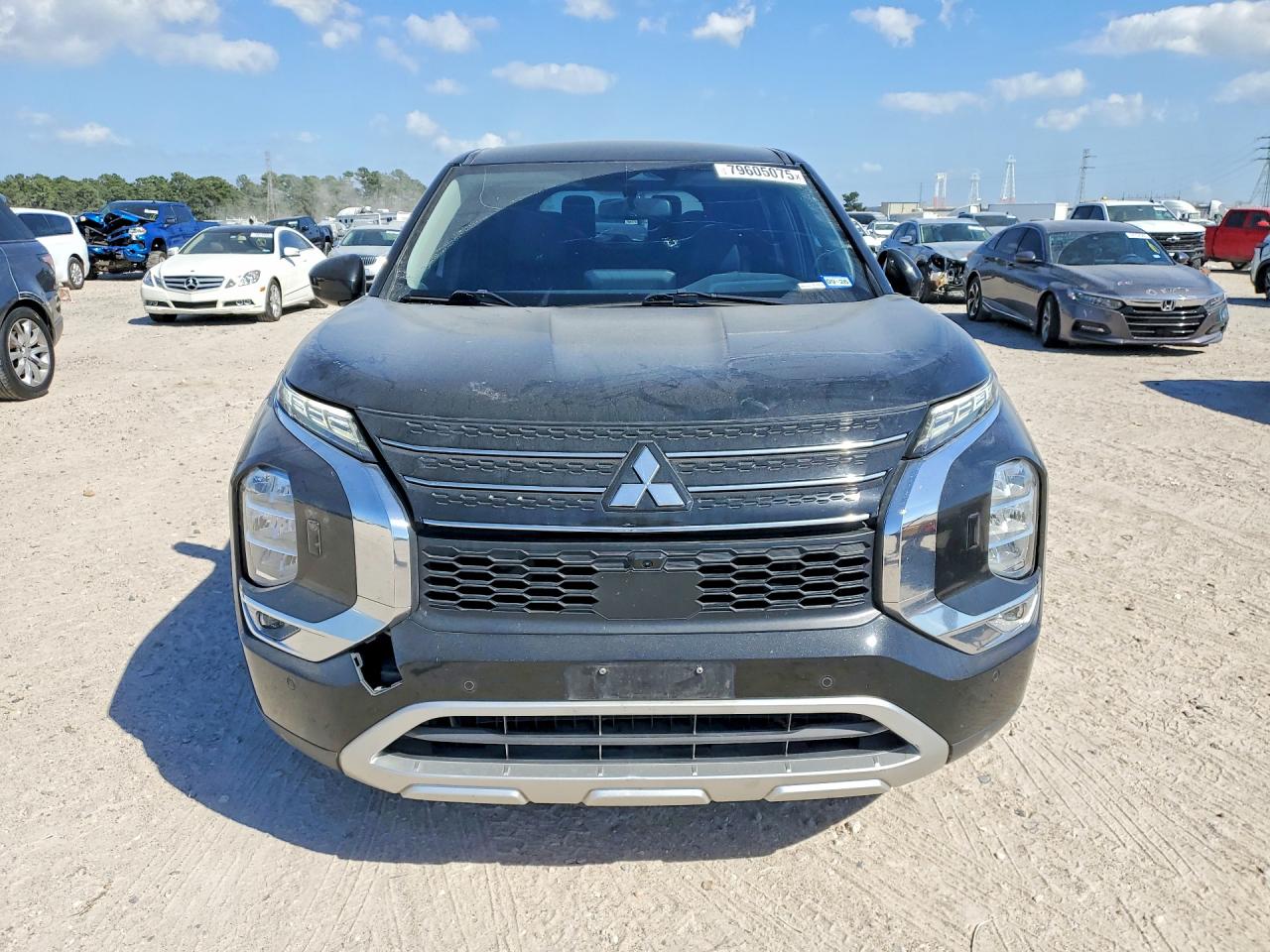 2024 MITSUBISHI OUTLANDER SE photo 9