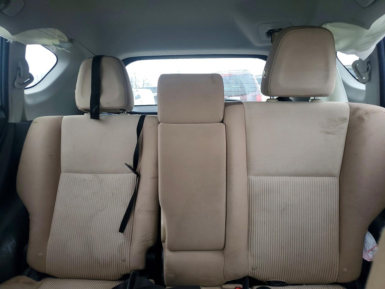 2014 TOYOTA RAV4 XLE photo 10