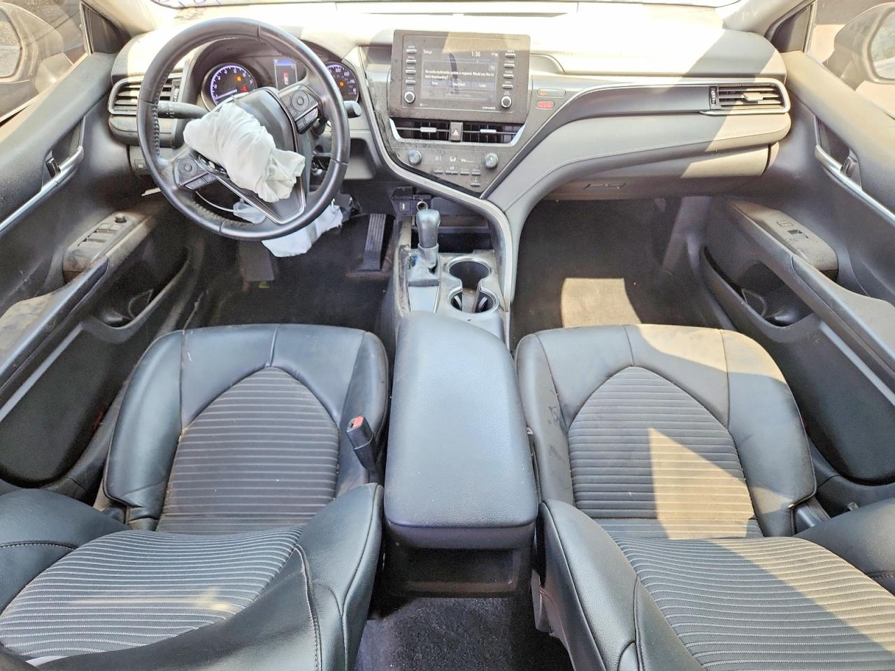 2021 TOYOTA CAMRY SE photo 22