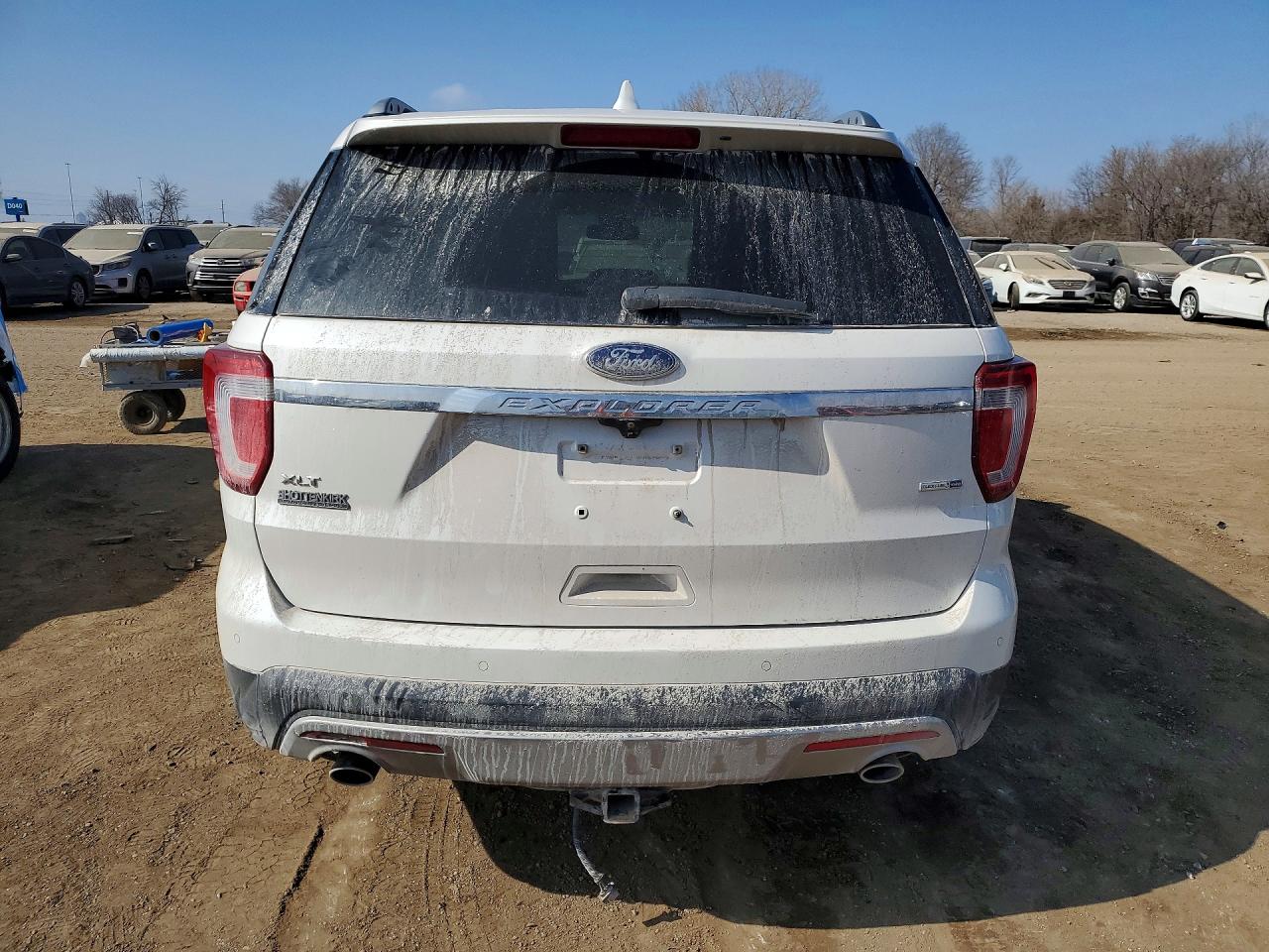2016 FORD EXPLORER XLT photo 11