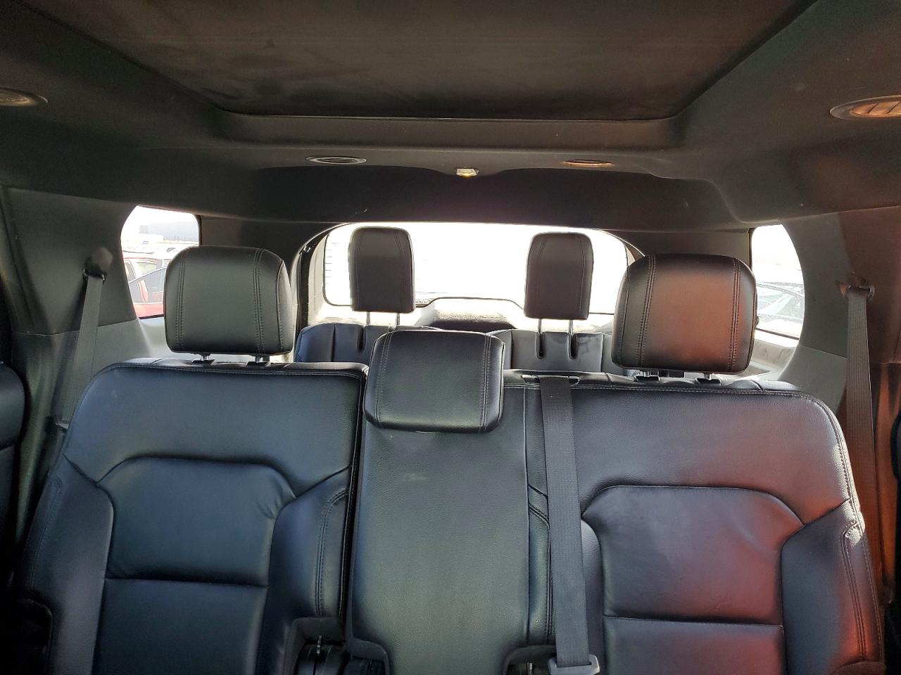 2016 FORD EXPLORER XLT photo 19