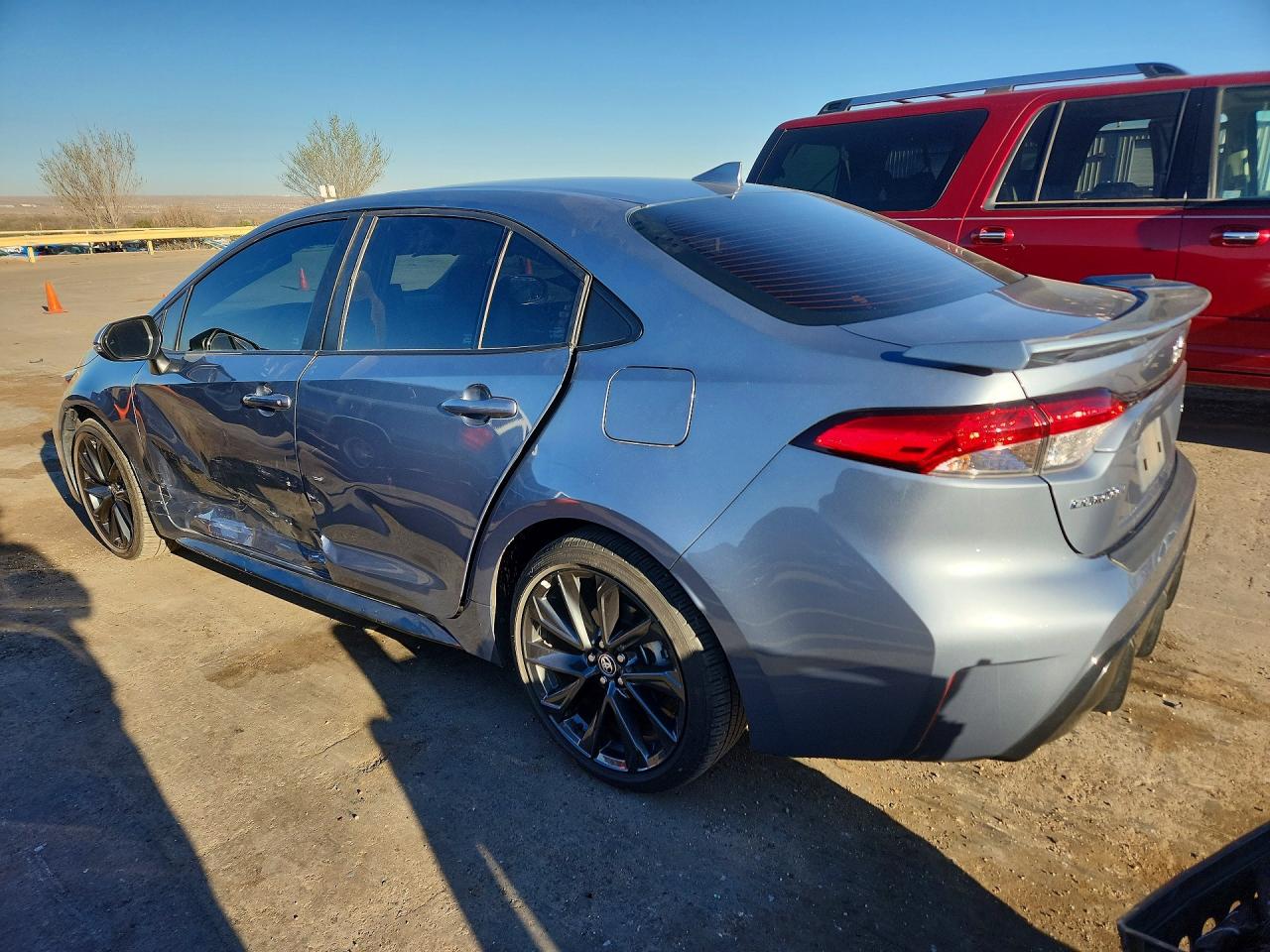 2025 TOYOTA COROLLA SE photo 2