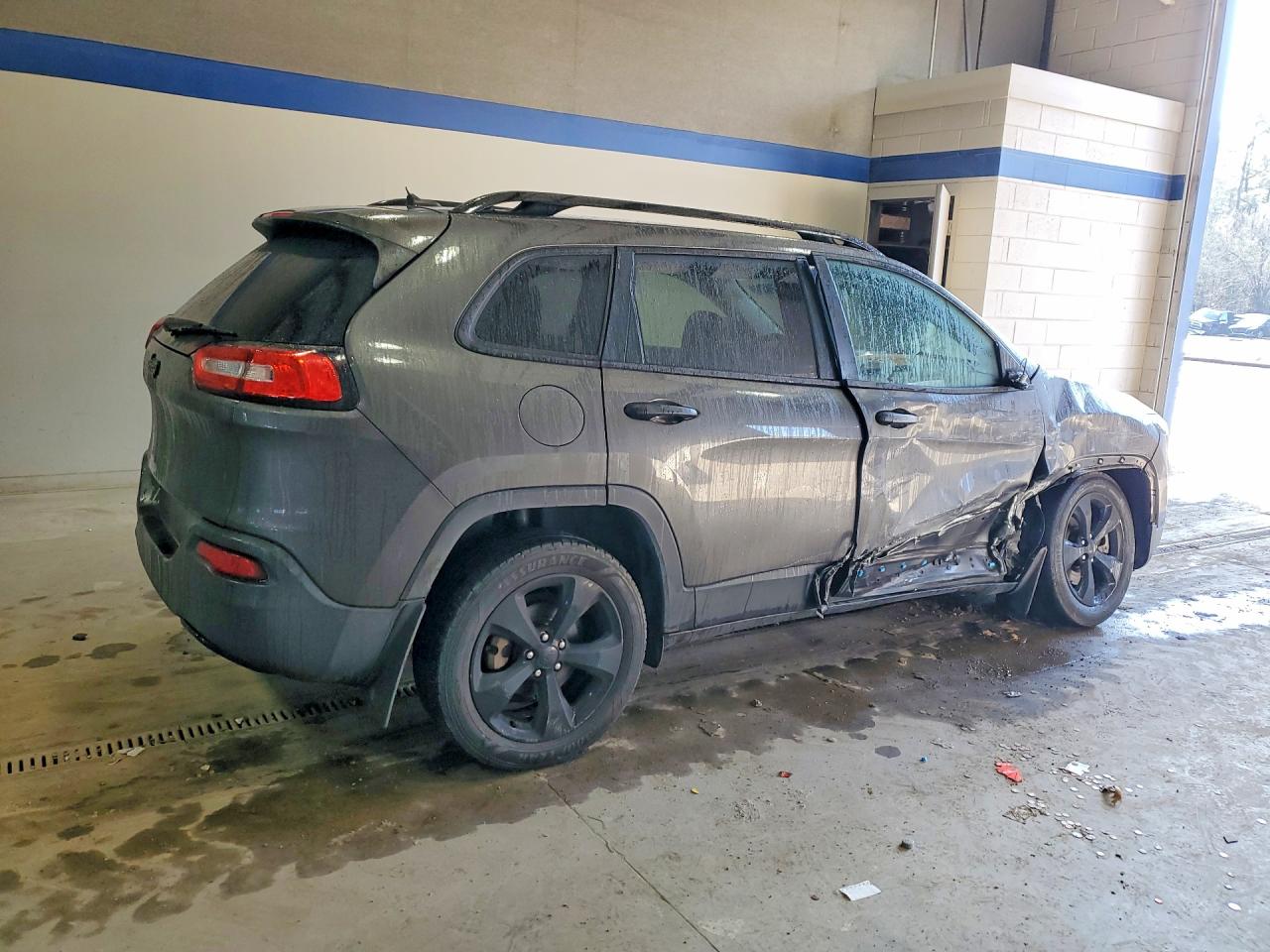 2016 JEEP CHEROKEE SPORT photo 3