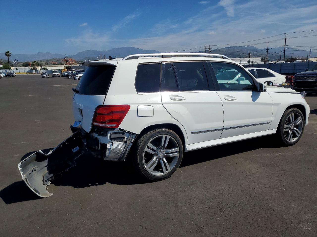 2013 MERCEDES-BENZ GLK 350 photo 3