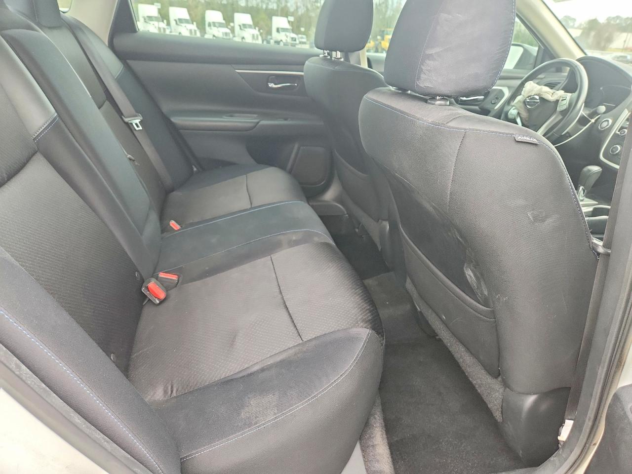 2017 NISSAN ALTIMA 2.5 SR photo 19