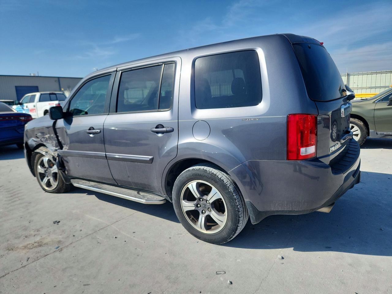 2015 HONDA PILOT SE photo 3