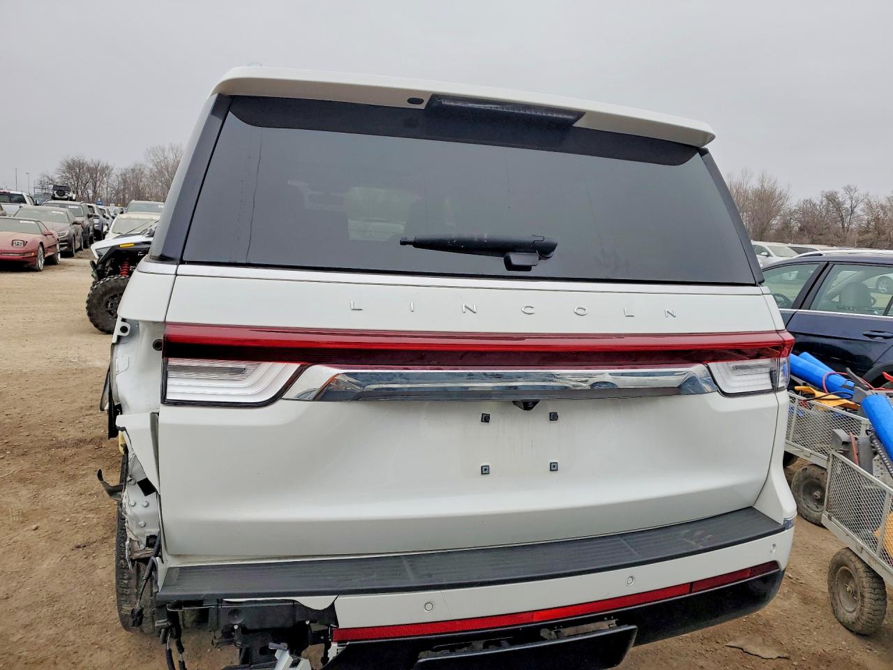 2024 LINCOLN NAVIGATOR L RESERVE photo 16
